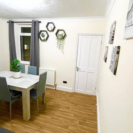 Apartamento Charter House With Good Wifi Chatham  Exterior foto