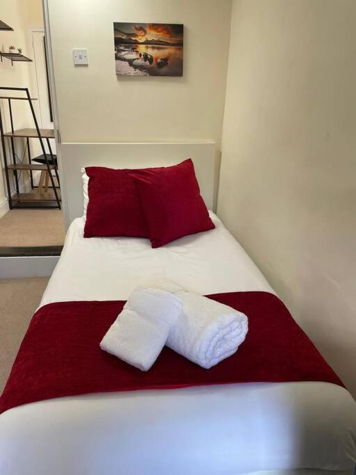Apartamento Charter House With Good Wifi Chatham  Exterior foto